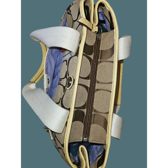 Coach Soho Daisy Signature Logo Tote Shoulder Bag Khaki Yellow - Picture 14 of 16